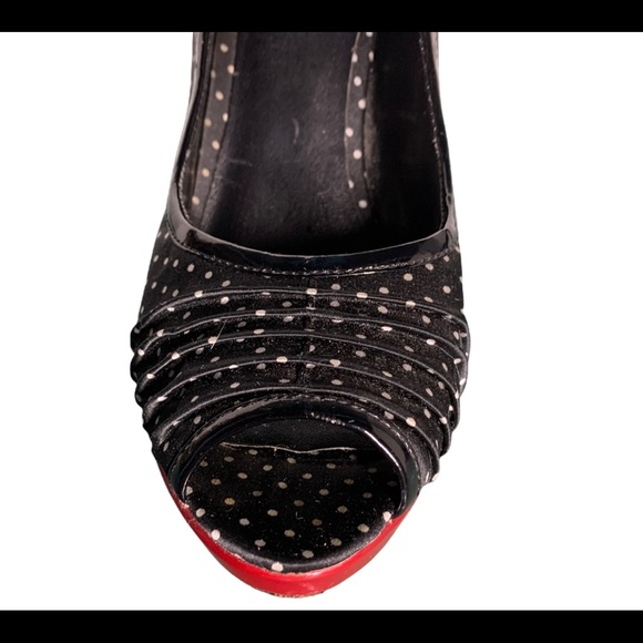 Aldo blAck and white polka dot open toe shoes - Picture 12 of 12